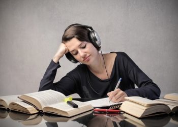 Làm quen với hệ thống chữ viết